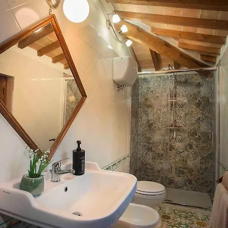 Pevoni - 1 Bed With Stunning Tuscan Views *