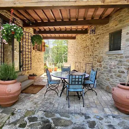 Pevoni - 1 Bed With Stunning Tuscan Views 아파트 *