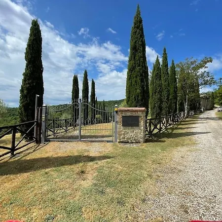 Pevoni - 1 Bed With Stunning Tuscan Views *